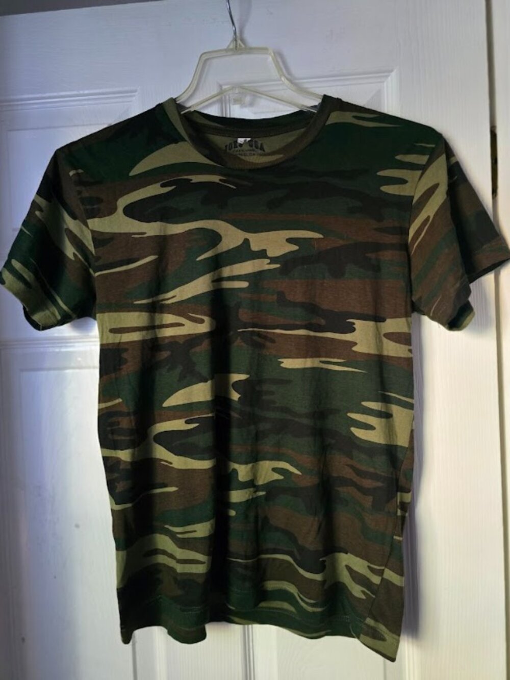 Joe’s USA Men’s Woodland Camo 100% Cotton T-Shirt Size Unknown